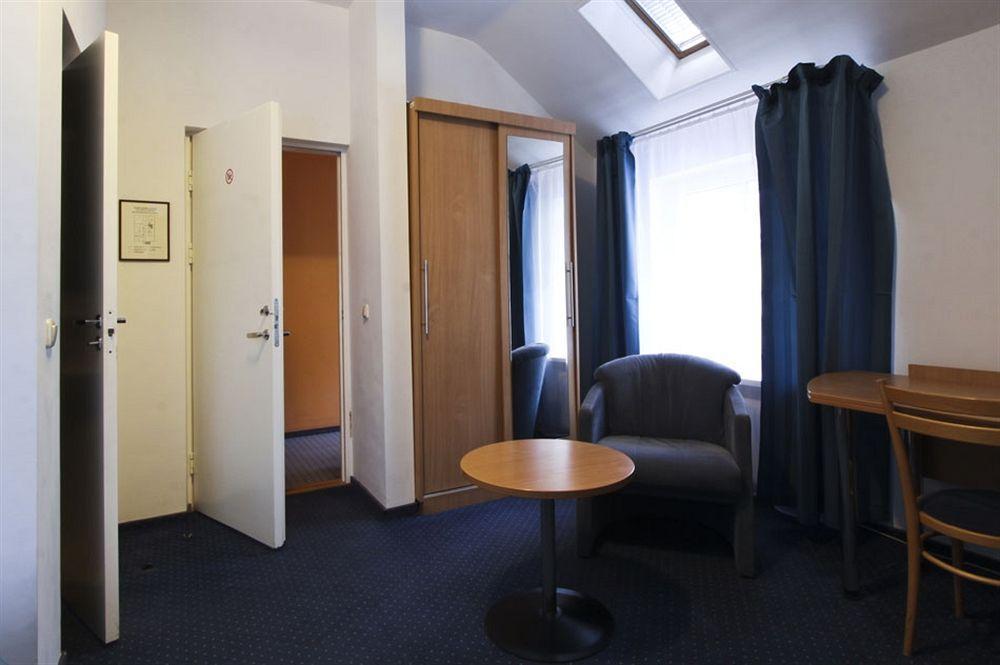 Telecom Guest Hotel Vilnius Exterior photo